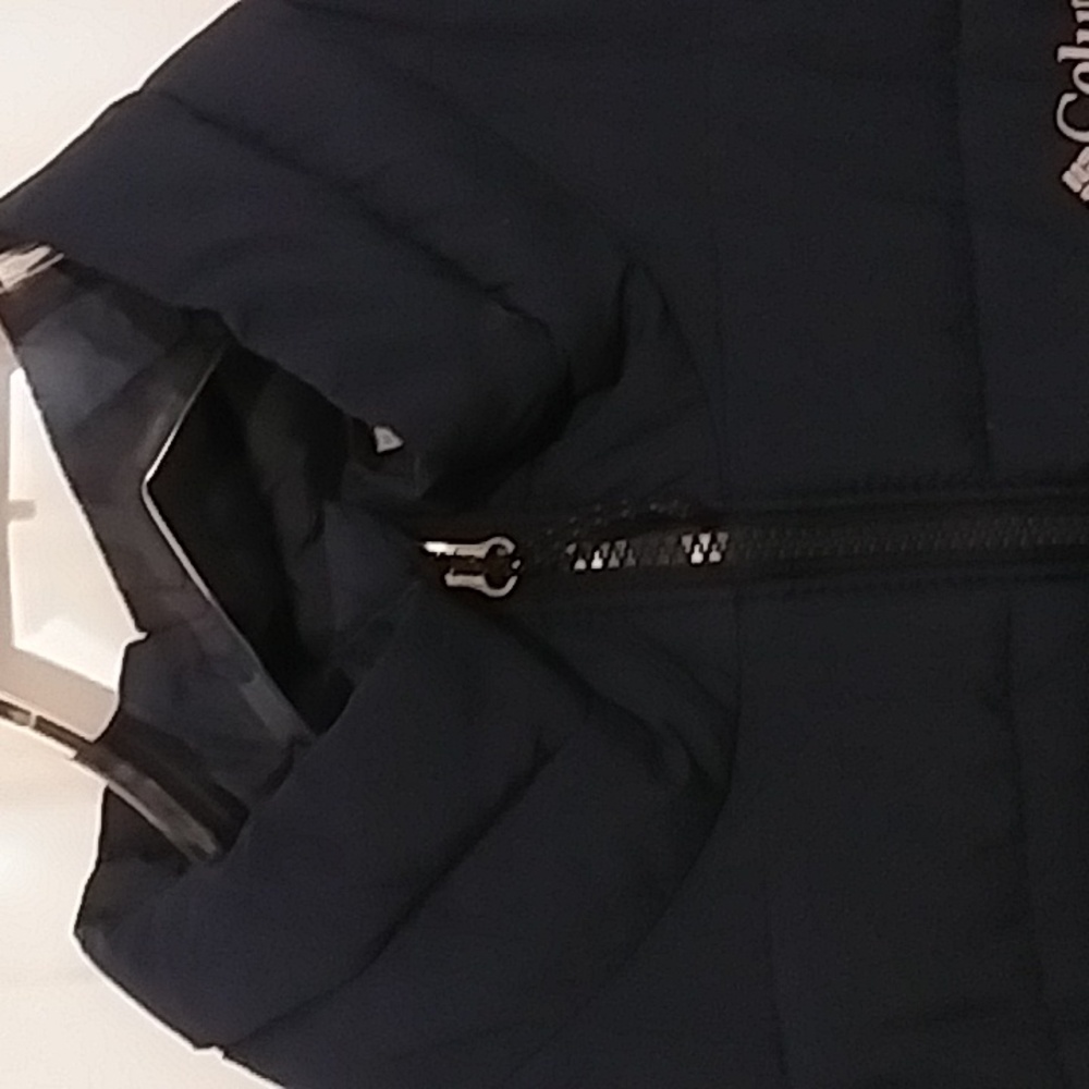 Navy Blue Columbia Puffer Coat - Picture 3 of 5